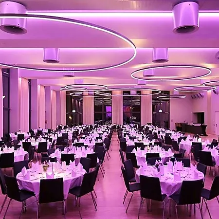 Vivendi 4*
